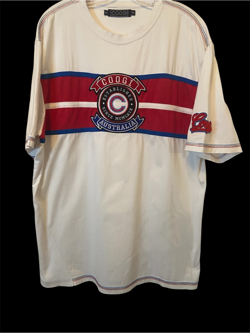 Coogi Australia XXL Embroidered Crest T-Shirt White Red Blue Y2K Streetwear